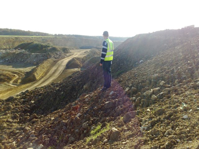 collywestonquarry15110733.jpg