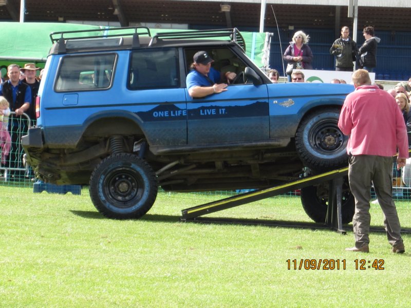 twist_off_lro_peterborough_2011_xtremelandyco20.jpg