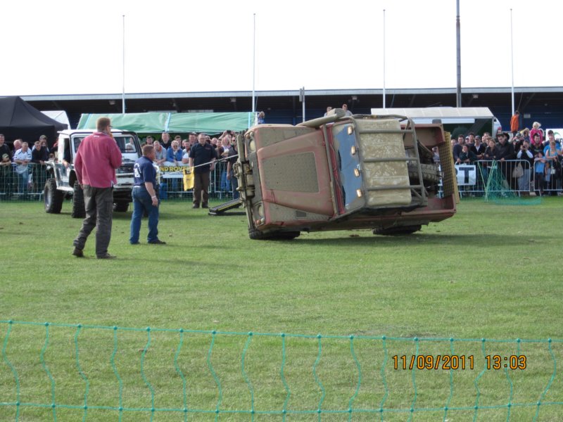 twist_off_lro_peterborough_2011_xtremelandyco39.jpg