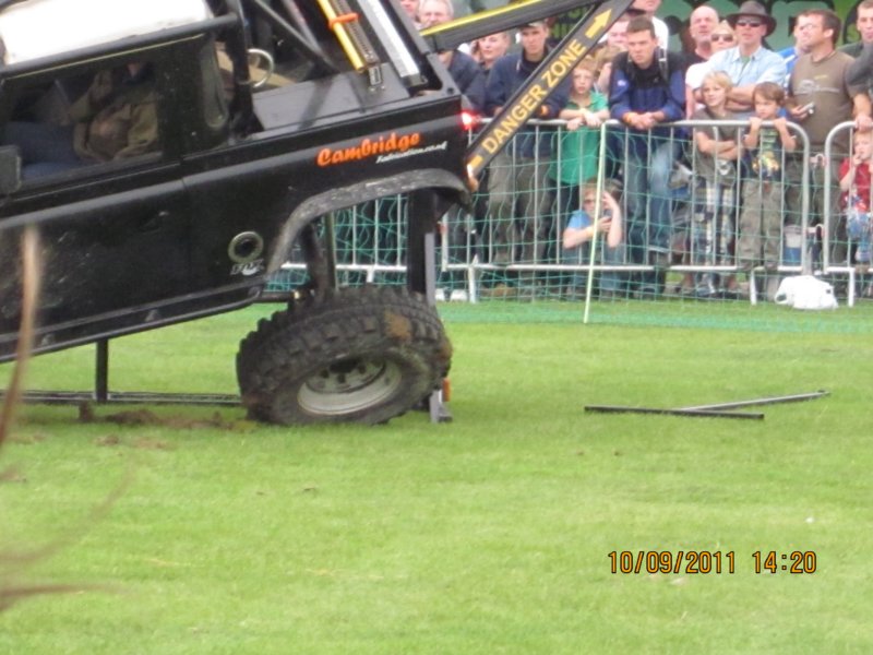 twist_off_lro_peterborough_2011_xtremelandyco6.jpg