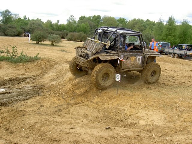 challenger4x4030509round2slindon05.jpg