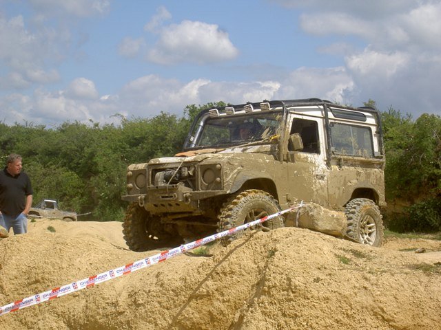 c4x4r3tixover210609wwwxtremelandycouk1080.jpg