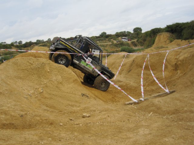 xtremelandycoukch4x4round519092010tixover142.jpg