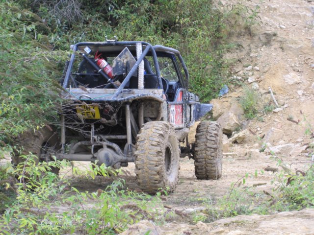 xtremelandycoukch4x4round519092010tixover227.jpg