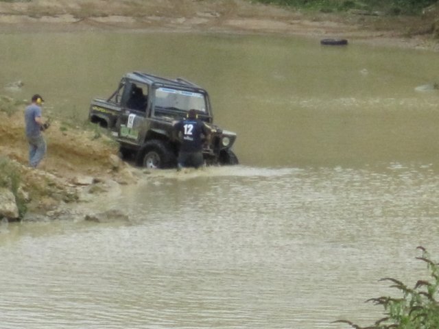 xtremelandycoukch4x4round519092010tixover251.jpg