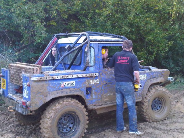 xtremelandycoukpicturesch4x4round6final24102010yarwellhenryspictures10.jpg
