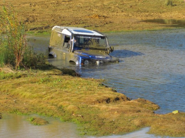 xtremelandycoukpicturesch4x4round6final24102010yarwell93.jpg