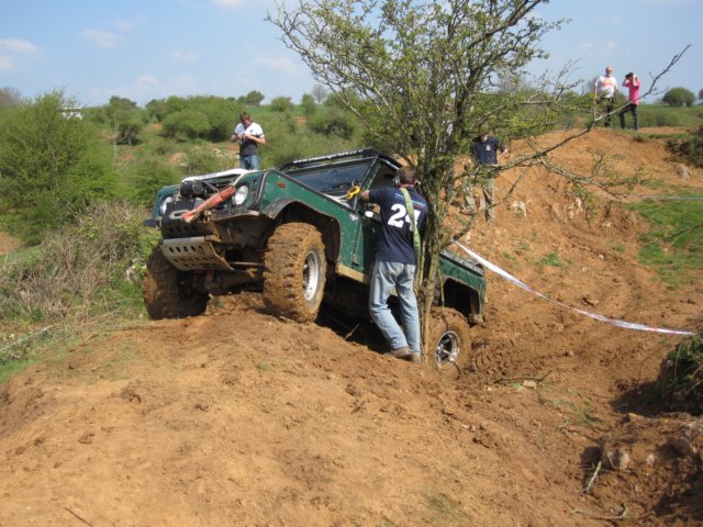 round2challenger4x4180411westharptree105.jpg